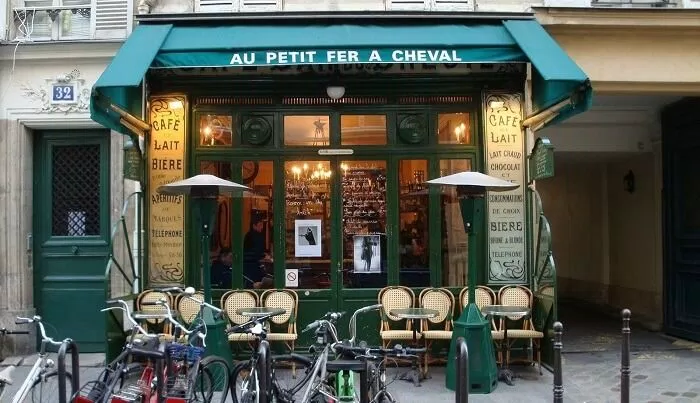 ...và Au Petit Fer a Cheval là một trong những địa chỉ khác mà bạn có thể ghé khi đến Paris. (ảnh: internet)