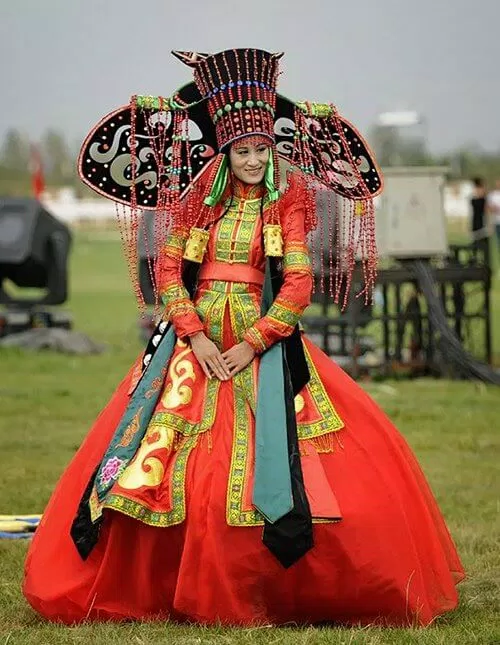 Cô dâu Mông Cổ (ảnh: internet)