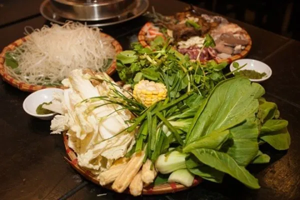 Lẩu chua cay