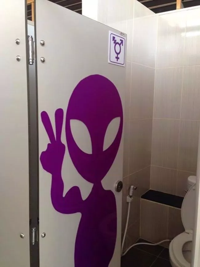 nhà vệ sinh dành cho người chuyển giới