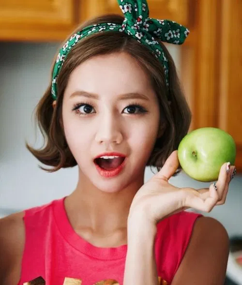 Hyeri 27