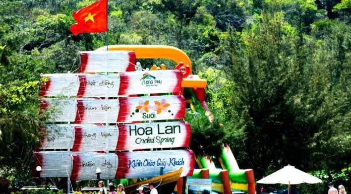 Cổng chào đến "Động tiên lan". (ảnh: internet)