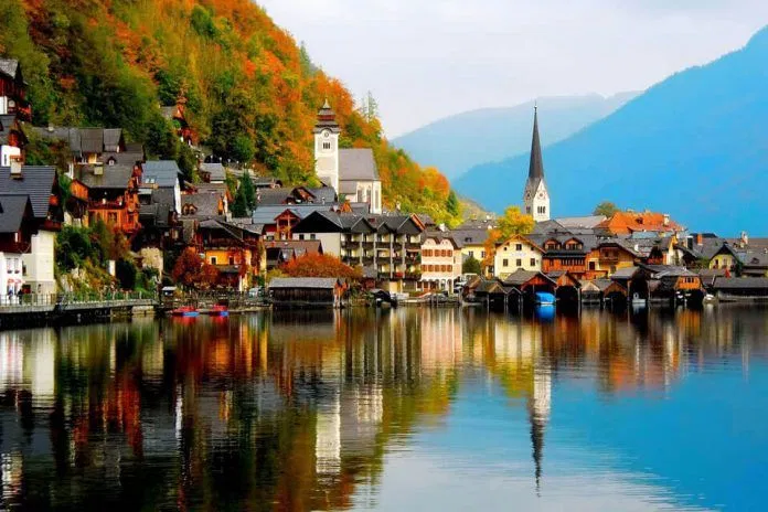 Hallstatt - thành phố bước ra từ cổ tích
