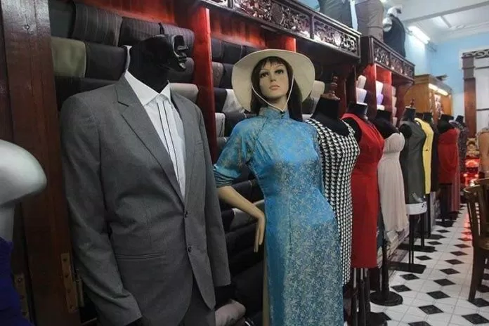 Có nhiều kiểu và màu sắc để bạn lựa chọn thoải mái