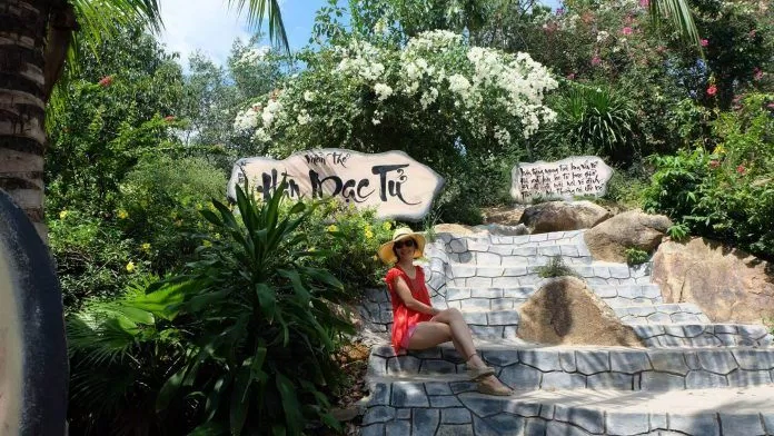 77 Mùa hè ý nghĩa cùng với Quy Nhơn mới nhất 14 Ngắm vườn thơ Hàn Mặc Tử (Ảnh - Blueriver)