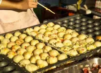 Cách làm cánh gà sốt tương và tiêu đen ngon tuyệt cho ngày gió lạnh