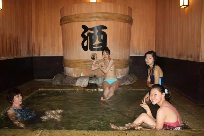 Tắm Onsen ở Nhật Bản