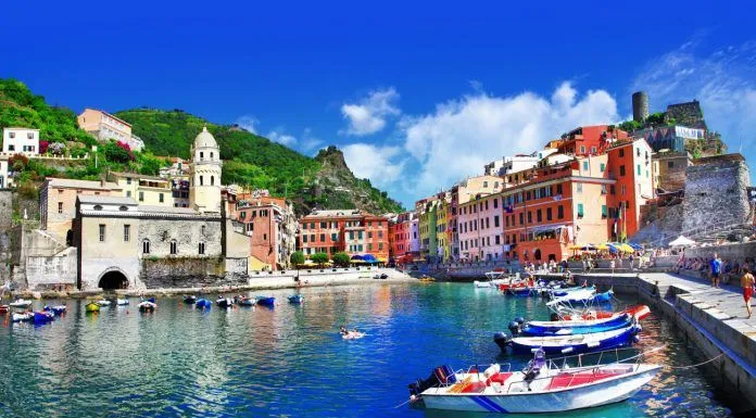 lang-chai-ki-ao-manarola-y