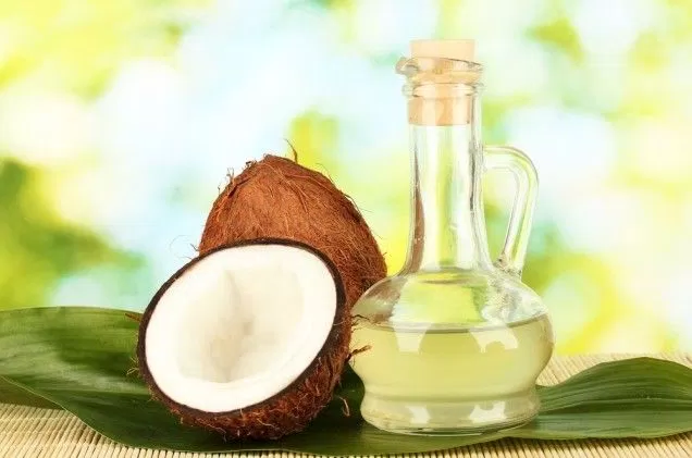 xông hơi bằng dầu dừa