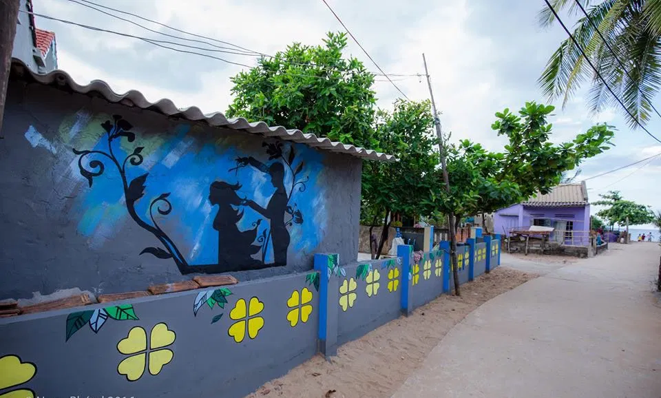 Làng bích hoạ Tam Thanh