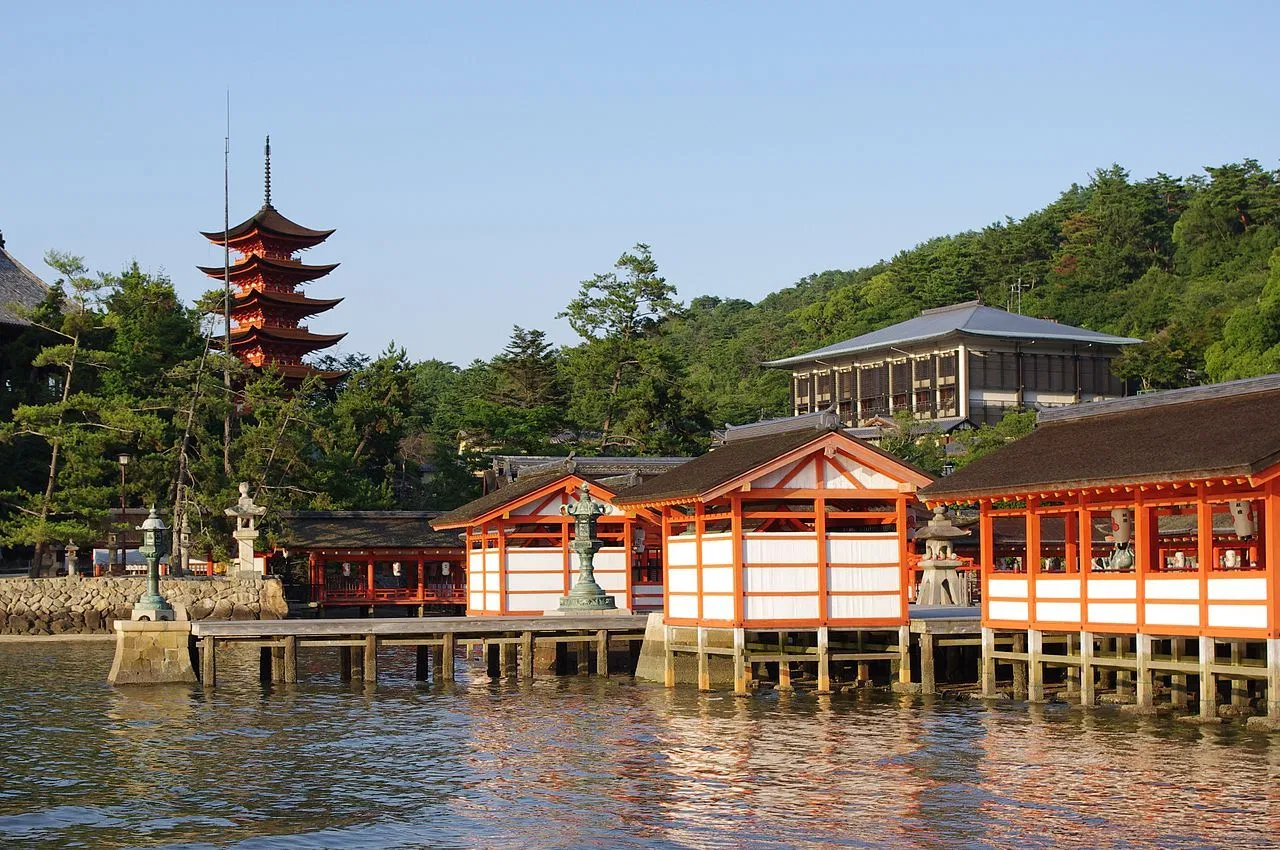 Itsukushima temple