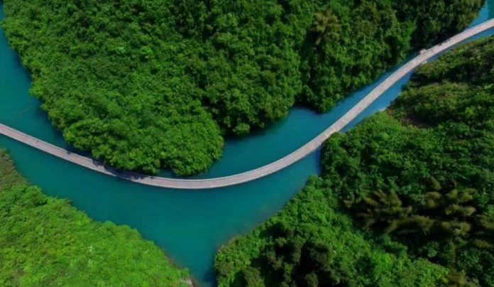 cầu trên sông