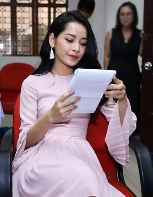 Chi Pu làm MC The Voice Kids 2016