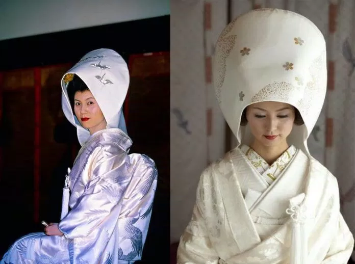 Cô dâu Nhật với áo trắng và băng vải Tsunokakushi trên đầu. (ảnh: internet)
