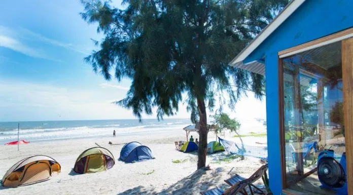 Địa điểm cắm trại bên biển