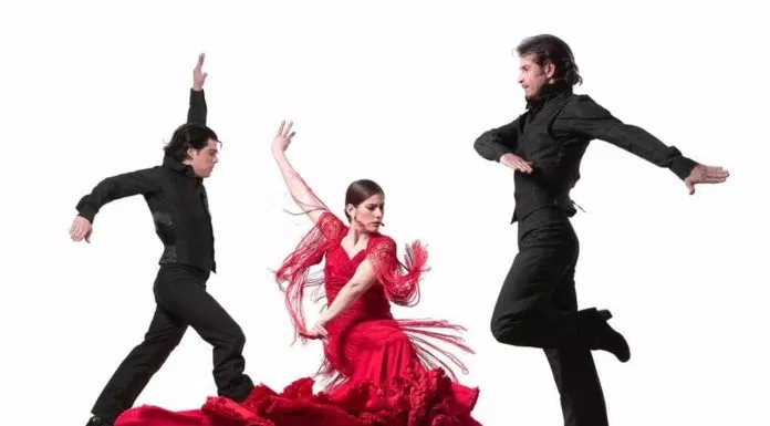 Thông điệp đằng sau cú dậm gót giày trong điệu Flamenco