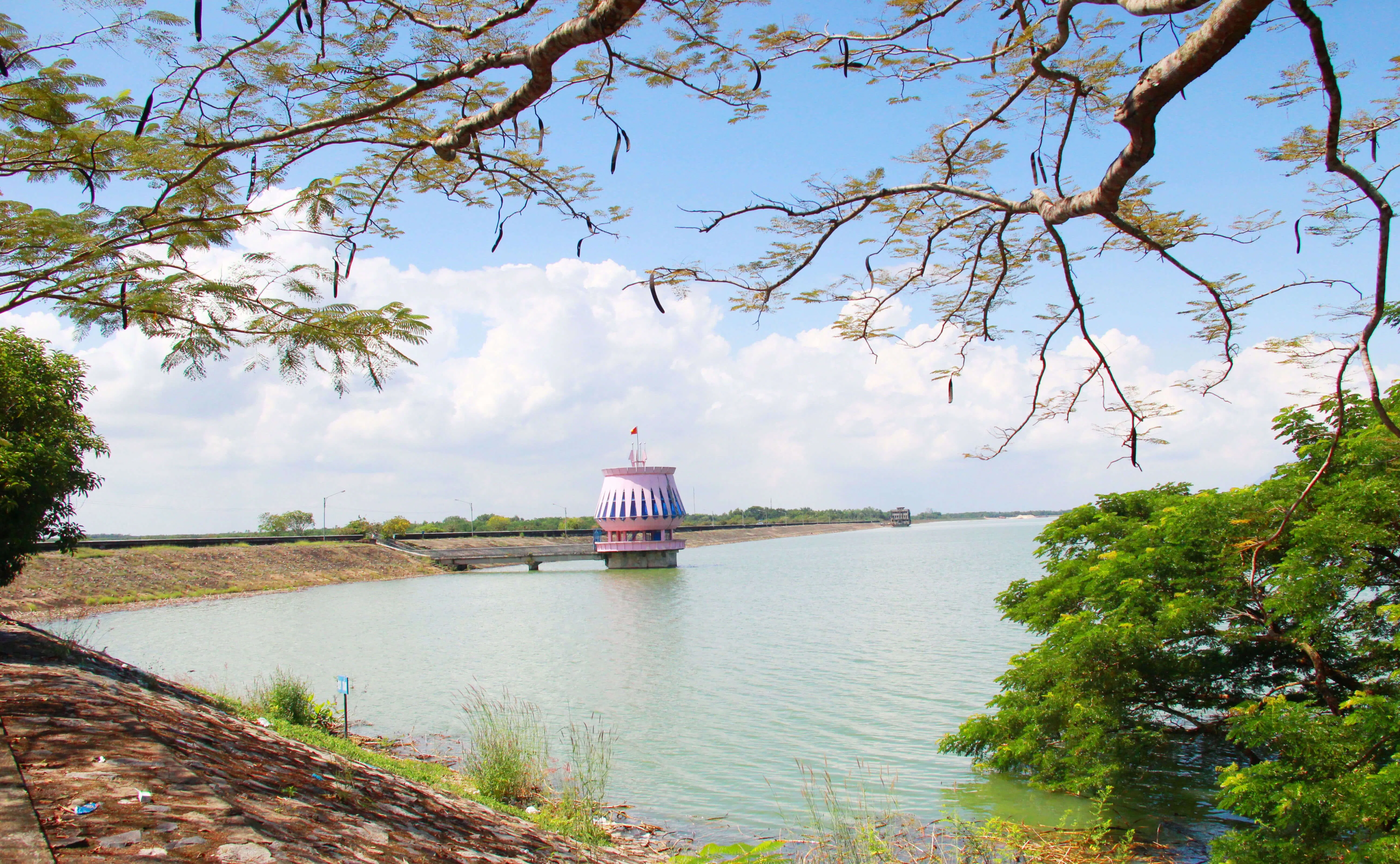 Trong veo và yên ả (ảnh: internet)