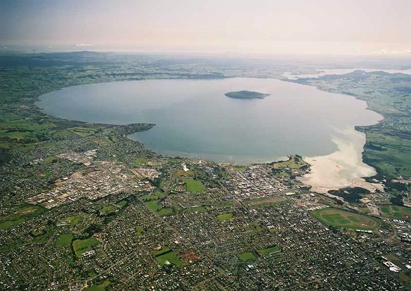 hồ rotorua