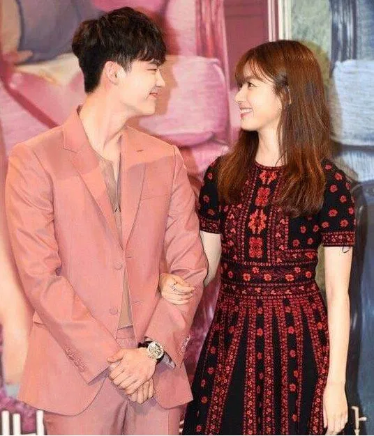 họp báo phim W - Two Worlds 7