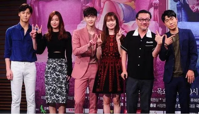 họp báo phim W - Two Worlds 8