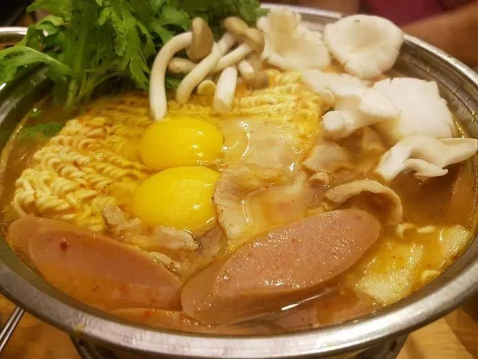 Lẩu kim chi