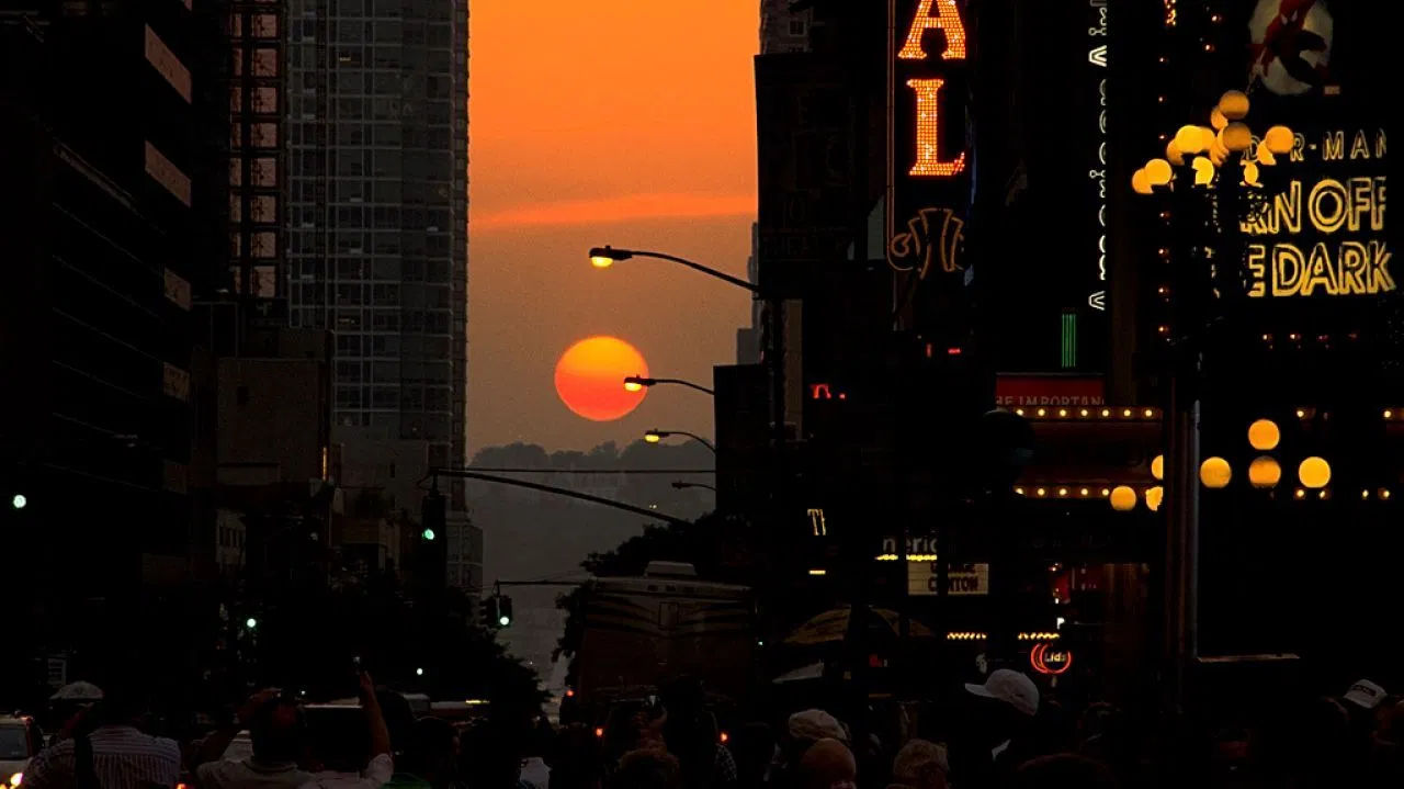 Manhattanhenge - hoàng hôn New York