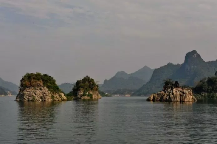 Thung Nai - "Vịnh Hạ Long trên cạn" (ảnh: internet)