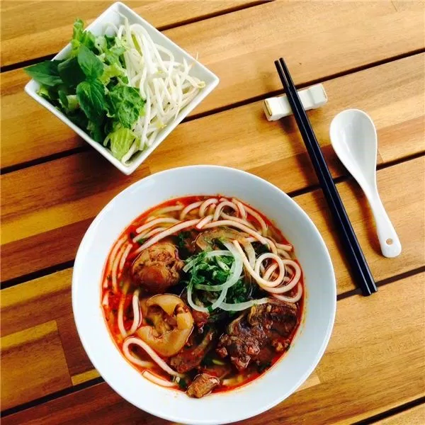 bún bò 