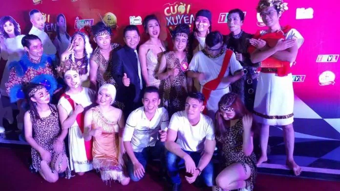 Cười Xuyên Việt