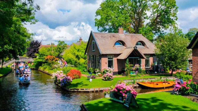 Làng Giethoorn