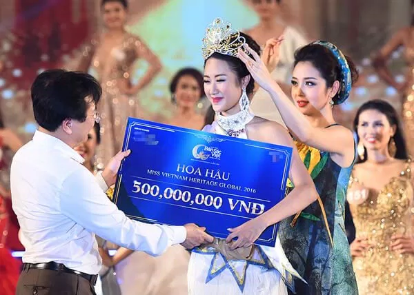 Jennifer Phạm