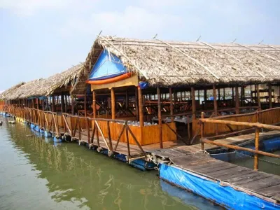 Làng bè Long Sơn