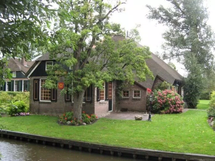 Làng Giethoorn
