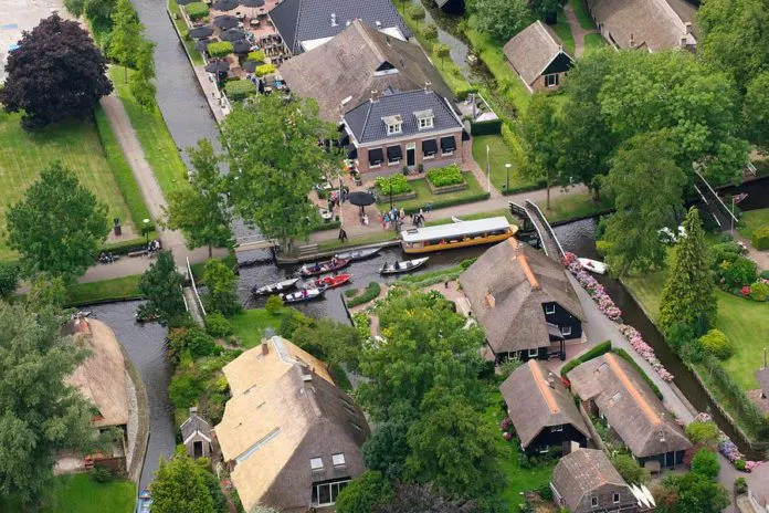 Làng Giethoorn