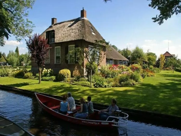 Làng Giethoorn
