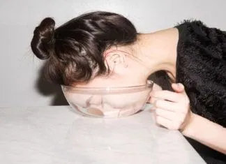 ngam mat trong nuoc khoang co gas