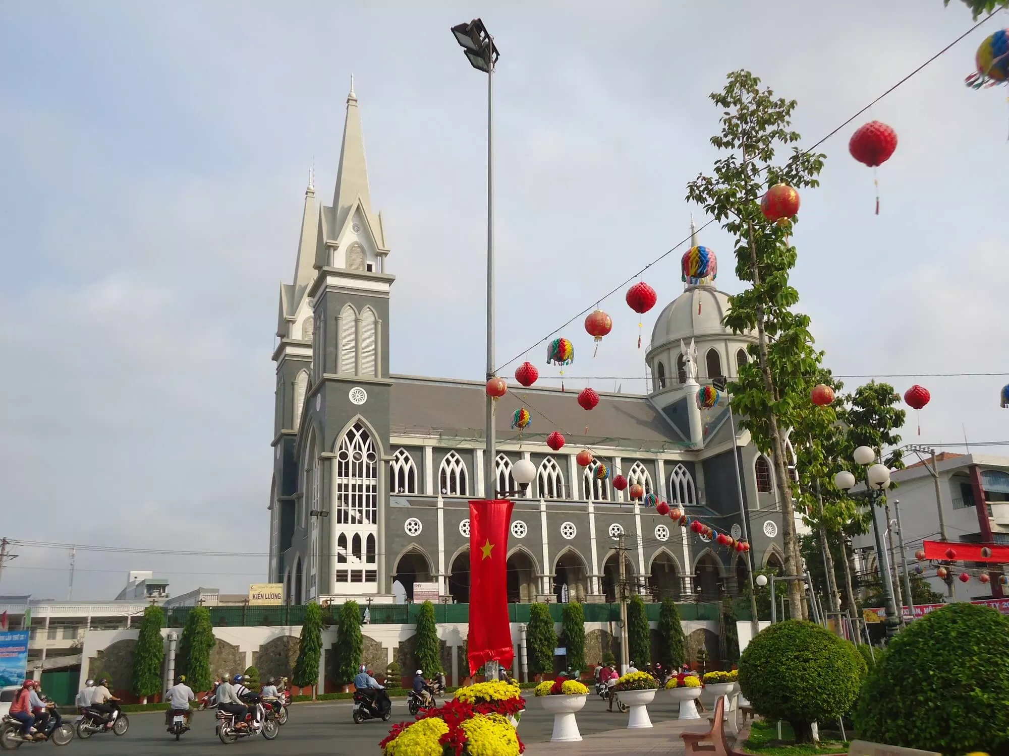 Nhà thờ ngày Tết