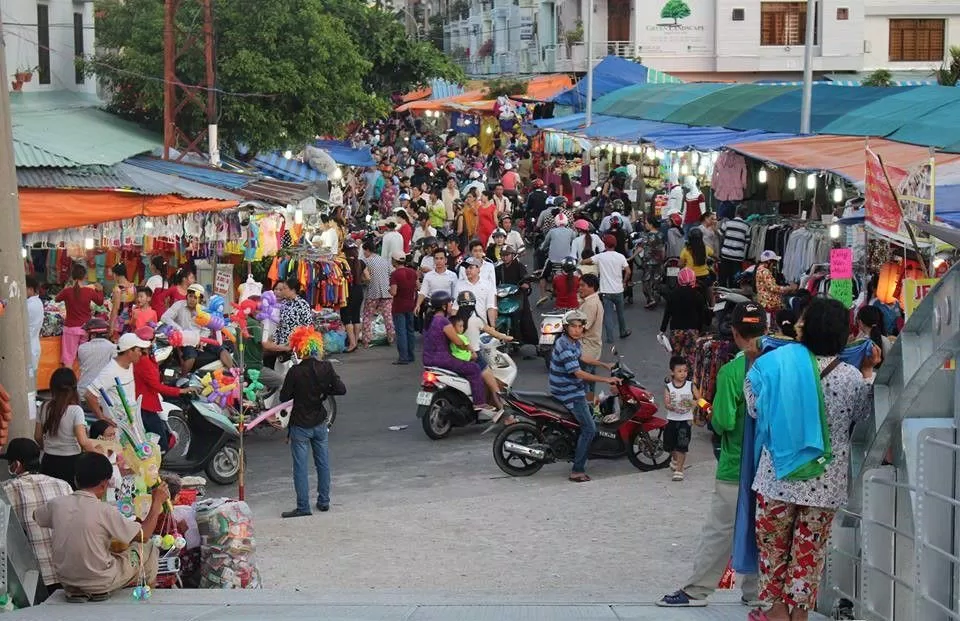 chợ đêm