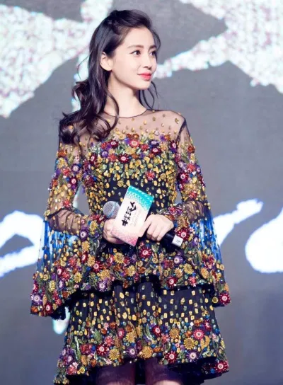 Cô được đạo diễn Vương Gia Vệ hết lời khen ngợi vì sự cố gắng không ngừng (Ảnh: internet)