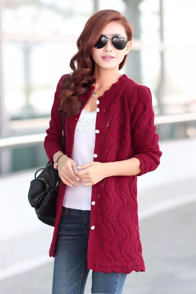 Aó khoác len đỏ nổi bật