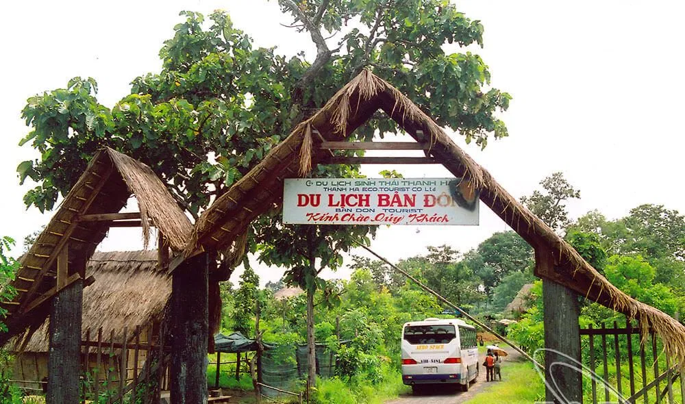 Du lịch Bản Đôn
