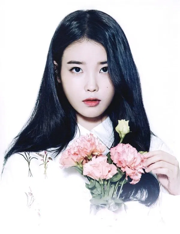 IU