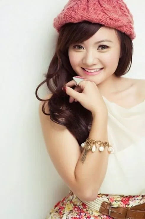 Xuân Mai xinh đẹp và chững chạc khi đã lớn