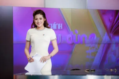 á hậu