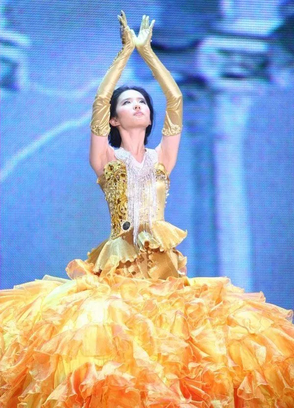 Lưu Diệc Phi Nguồn Internet)