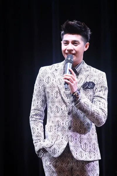 Noo Phước Thịnh vô cùng thân thiện đã tạo thiện cảm lớn trong lòng người hâm mộ (Ảnh: internet)