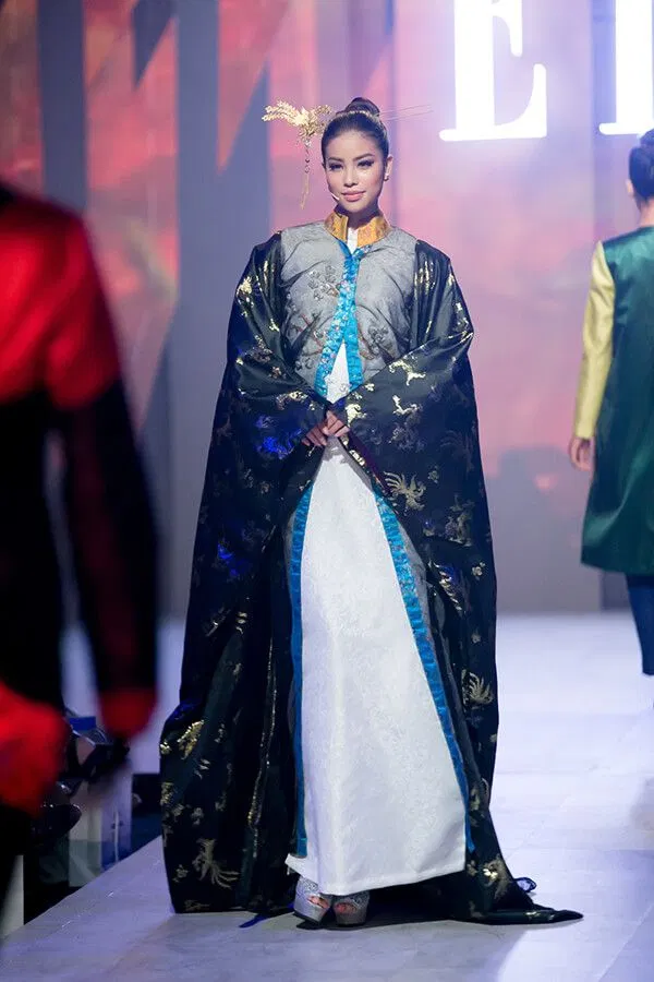 Phạm Hương