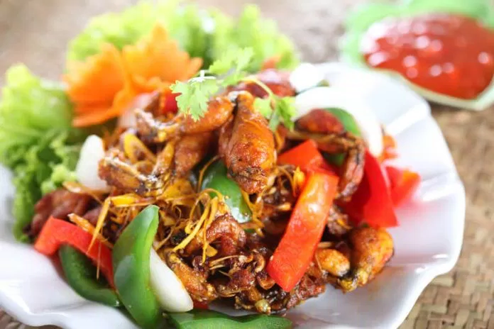 Ếch xào lăn