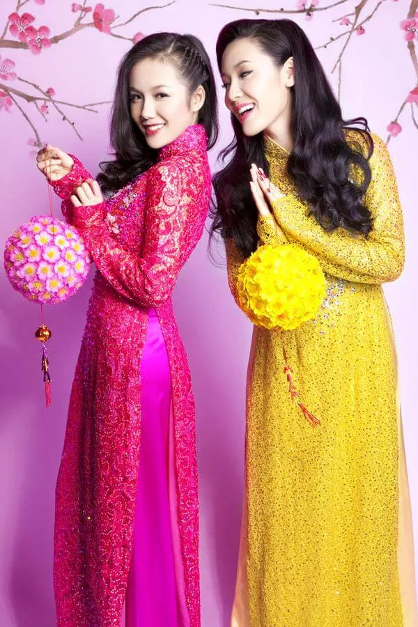 cặp chị em nổi tiếng