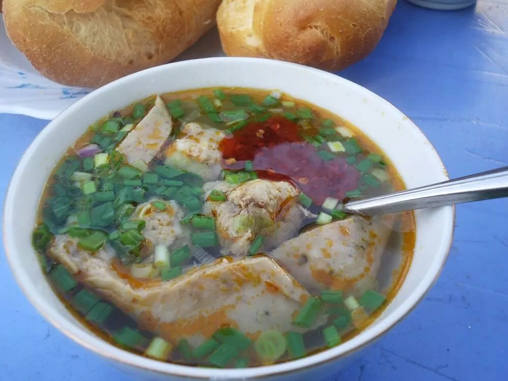 Bành mì xíu mại